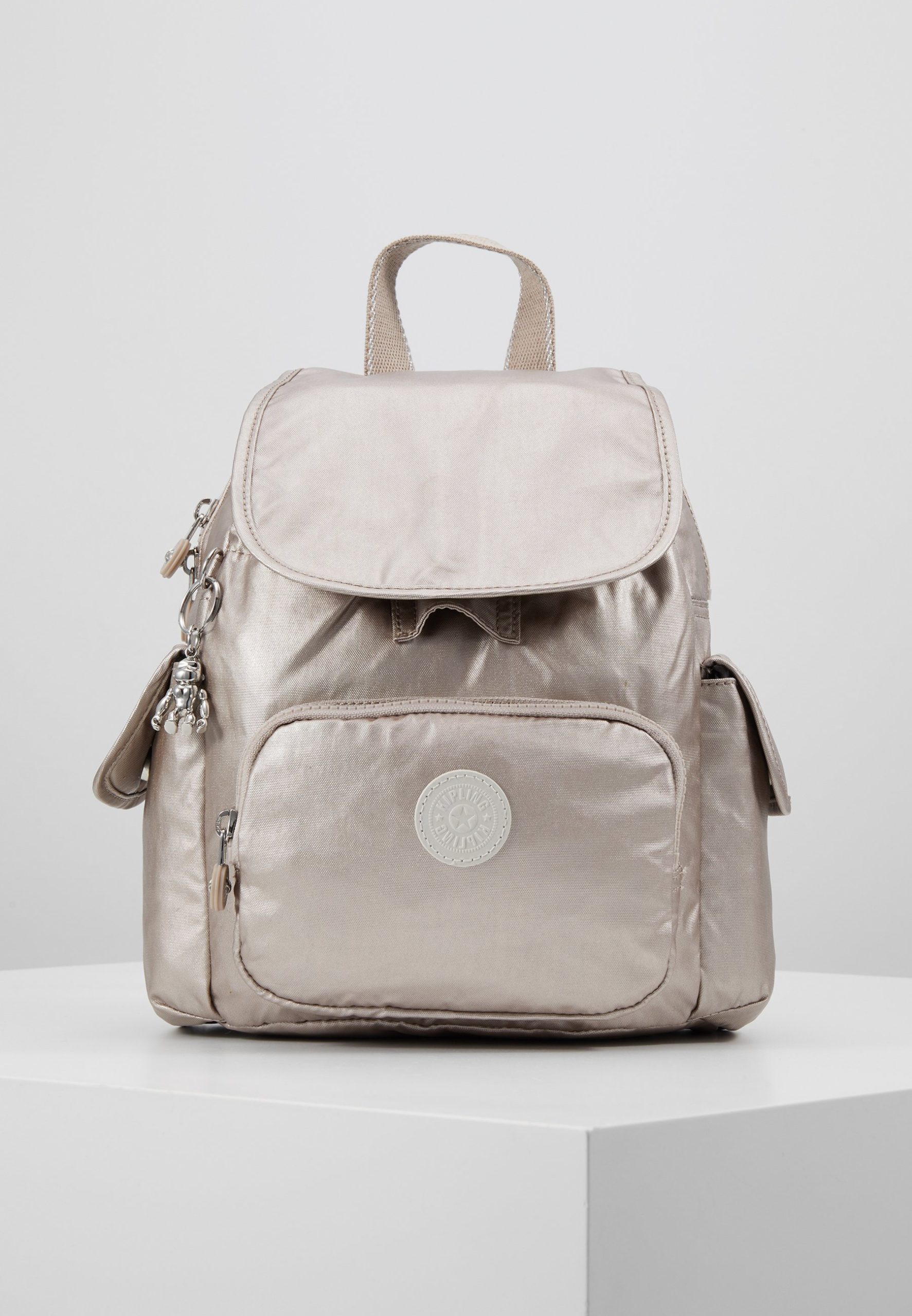kipling-rucksack-964lxx-1.jpg