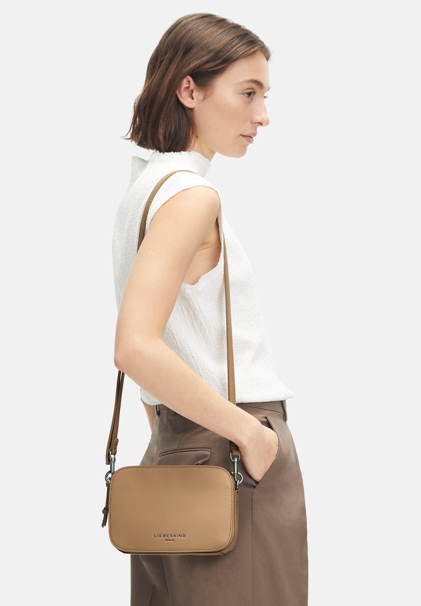 kleine-umhaengetasche-648lbi.jpg