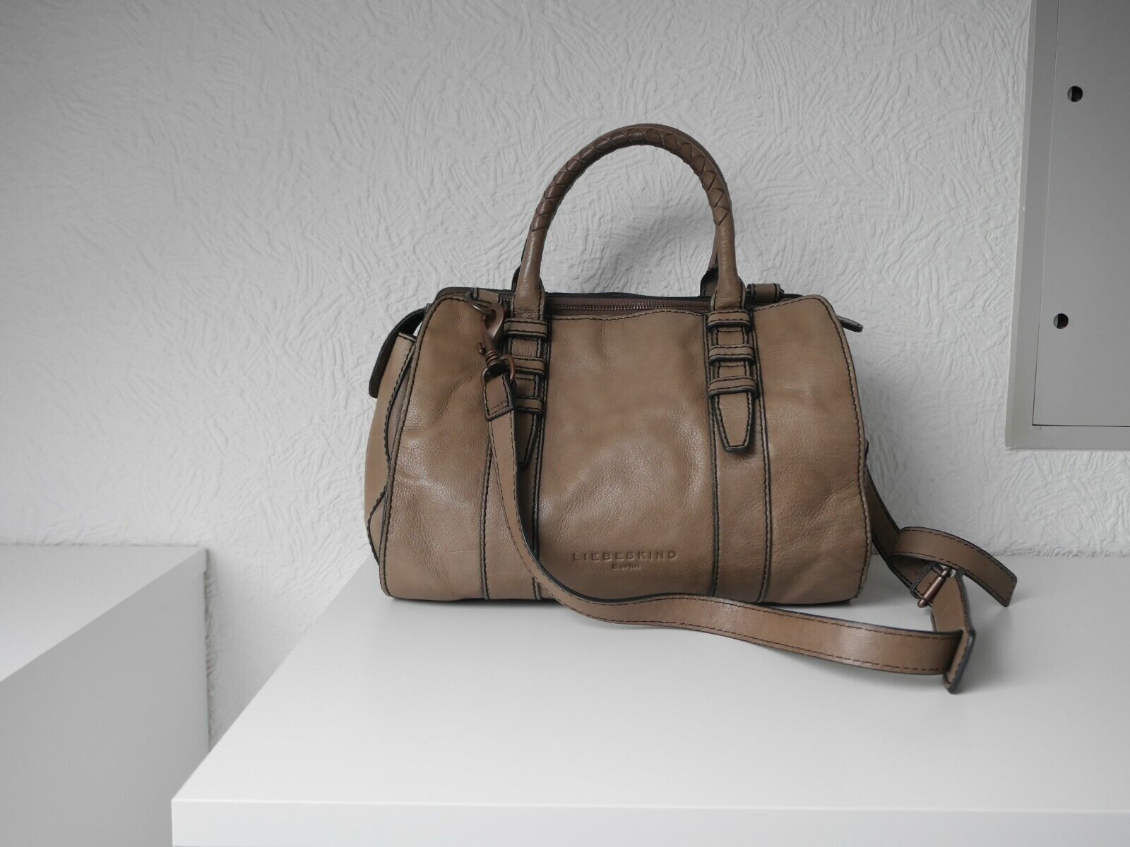 liebeskind-handtasche-547riz-1.jpg
