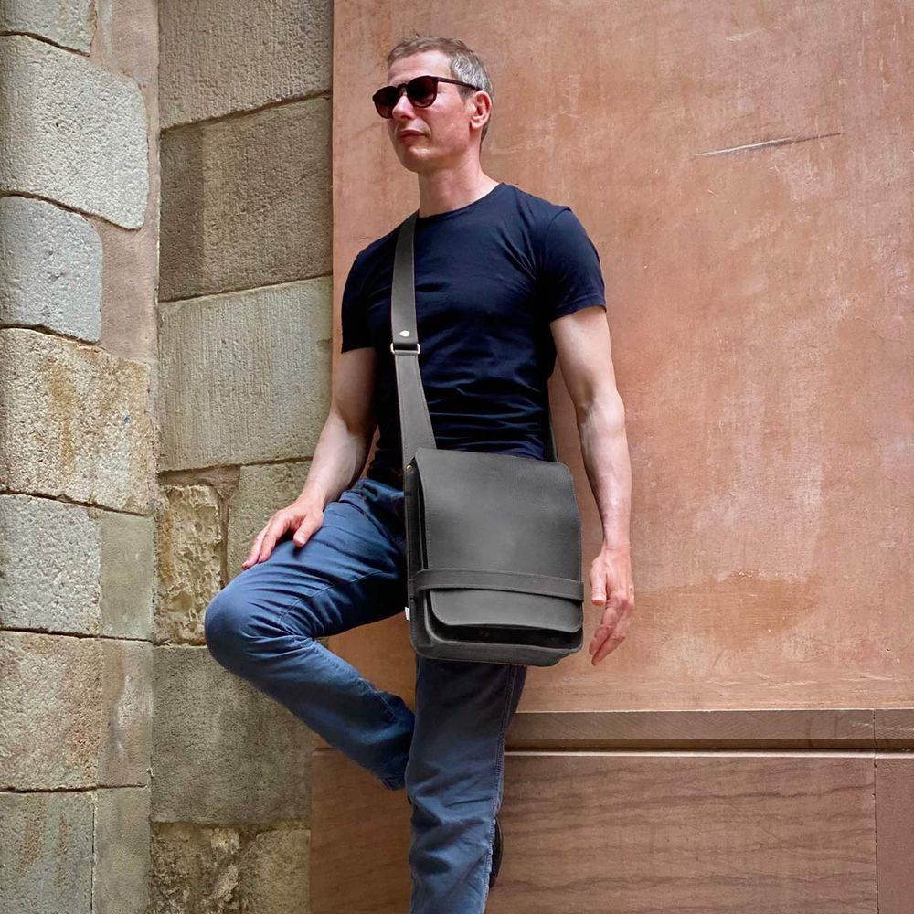 maenner-umhaengetasche-712nko.jpg
